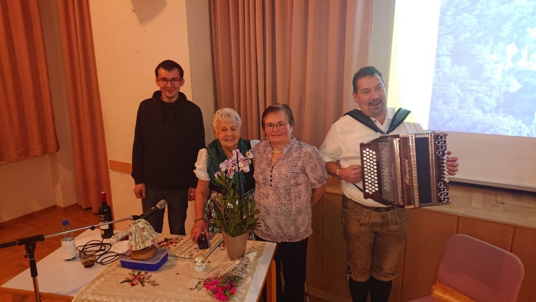 Benefizveranstaltung “Das Jahr und seine Farben” zugunsten der Platzgestaltung vor der Bergkirche am 17. November 2018