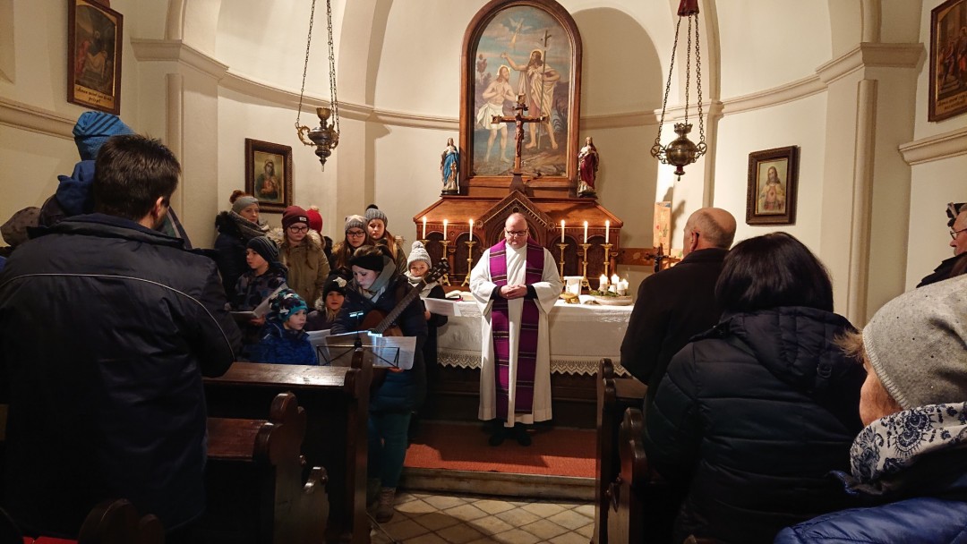 Adventausklang: Rorate in Leiding, Stand beim “Advent in Pitten”