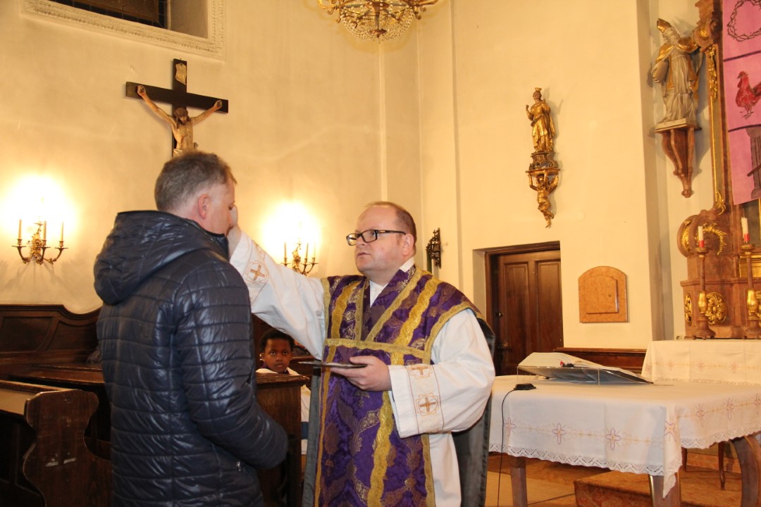 Aschermittwochsgottesdienst mit Segnung und Auflegung der Asche am 6. März 2019